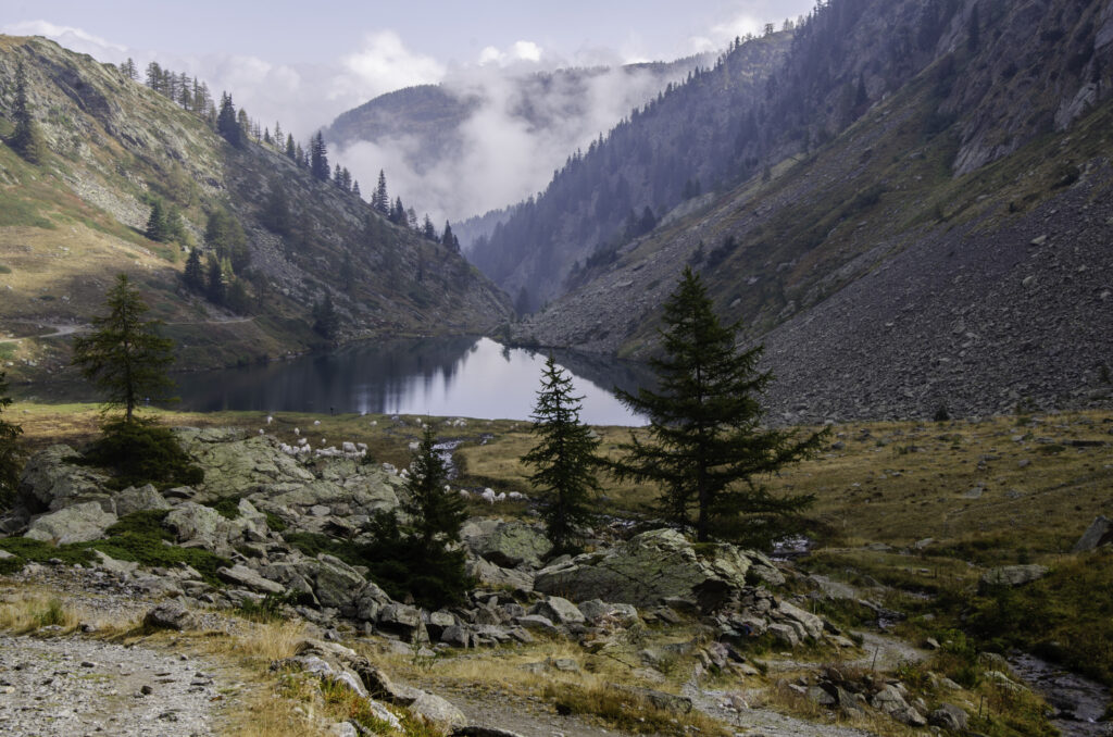 Lago di San Bernolfo e…una nave sui monti!